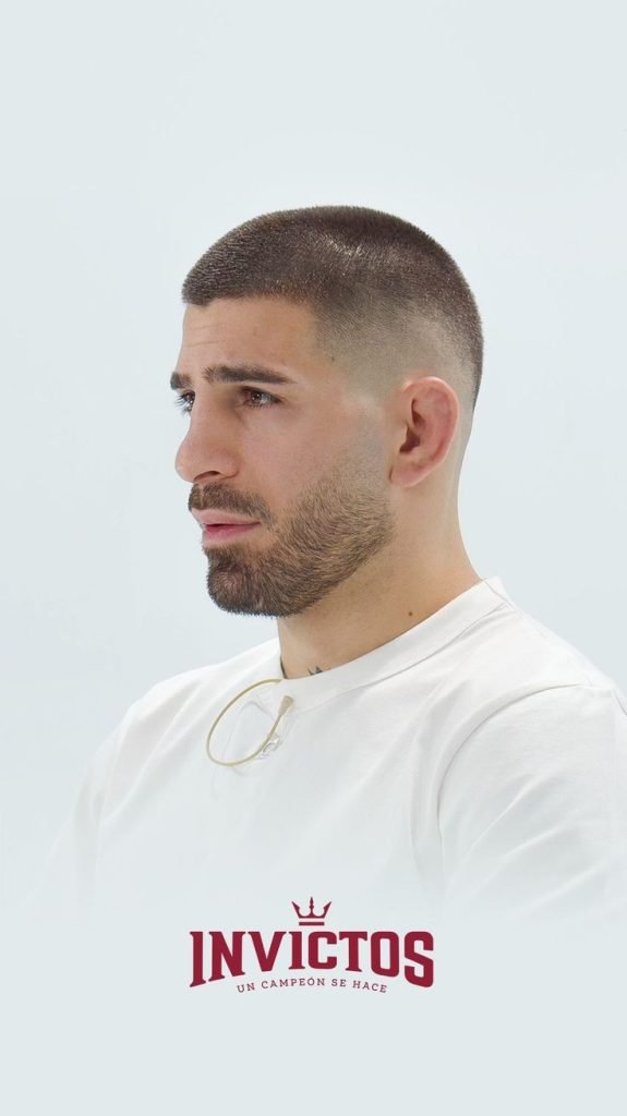 Ilia Topuria. INVICTOS.